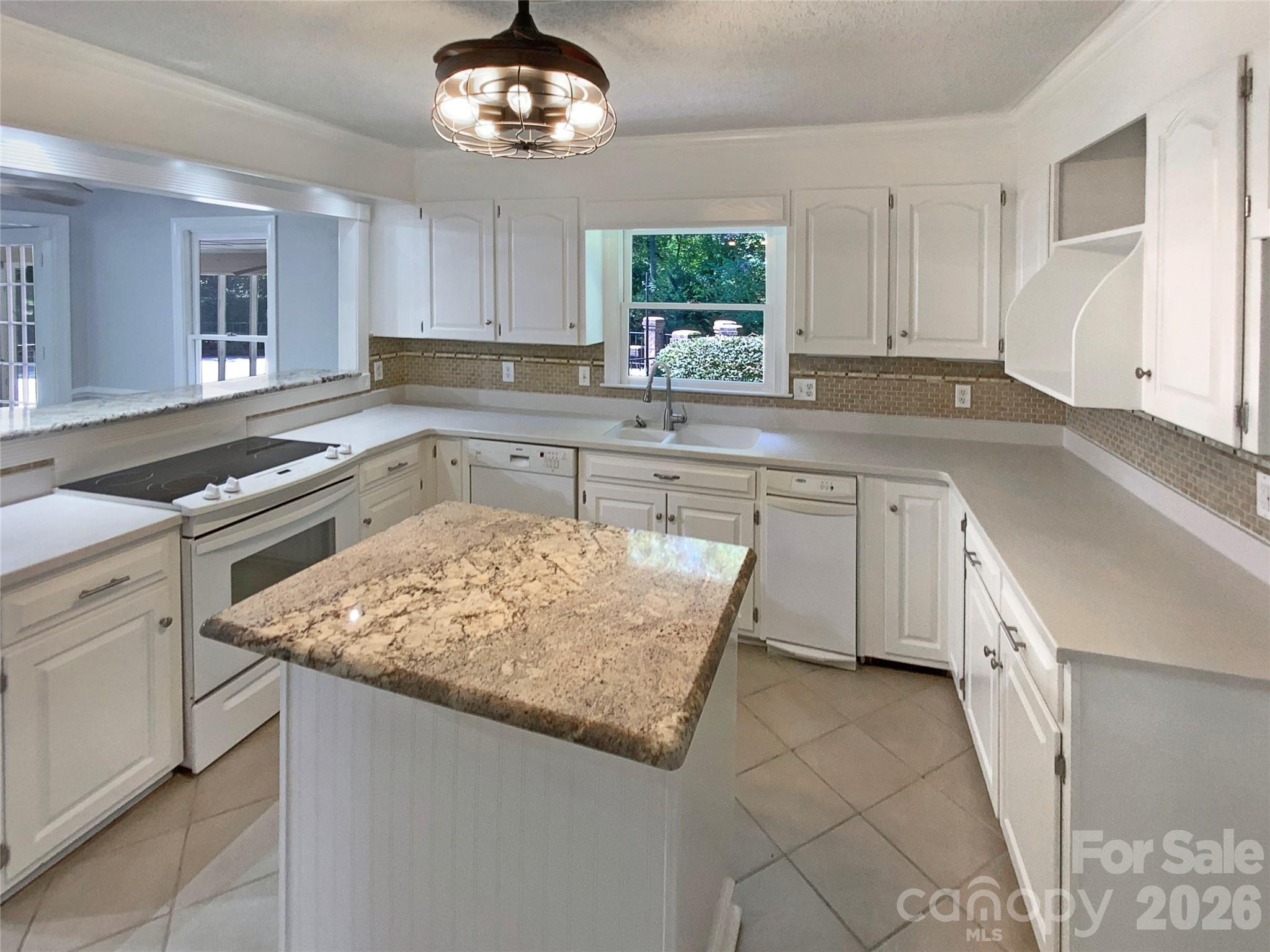 1871 Tara Trail Lancaster, SC 29720 - Photo 2 of 21