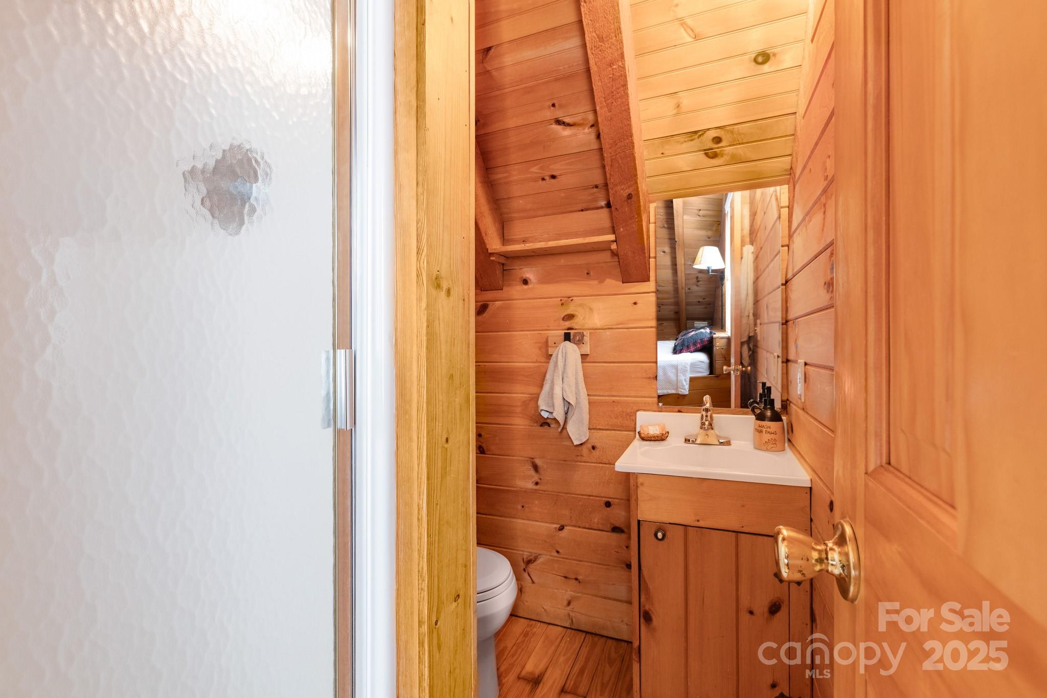 71 Creekside Loop, Unit 4 Spruce Pine, NC 28777 - Photo 14 of 36