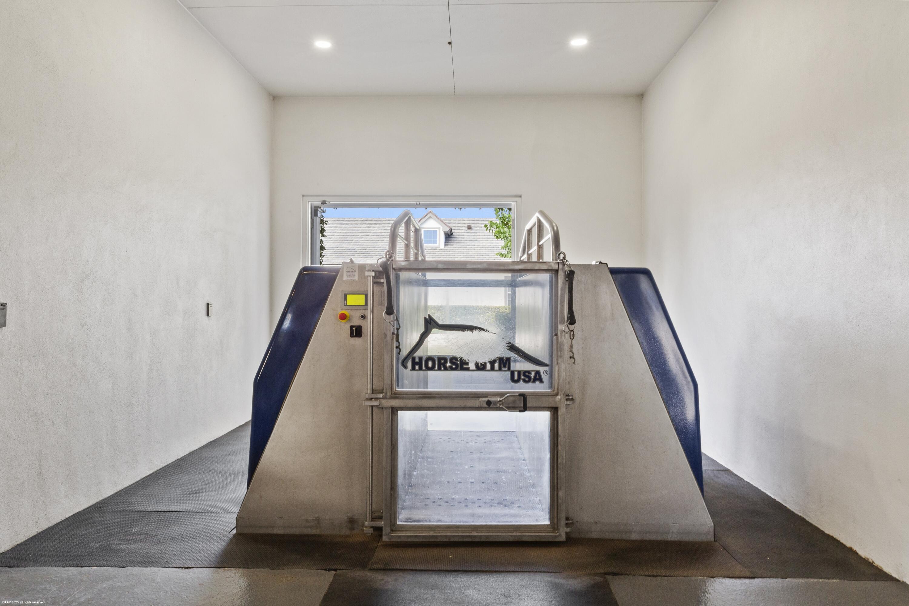 15527 Imperial Point Lane Wellington, FL 33414 - Photo 141 of 184 15527 Imperial Point Ln 136