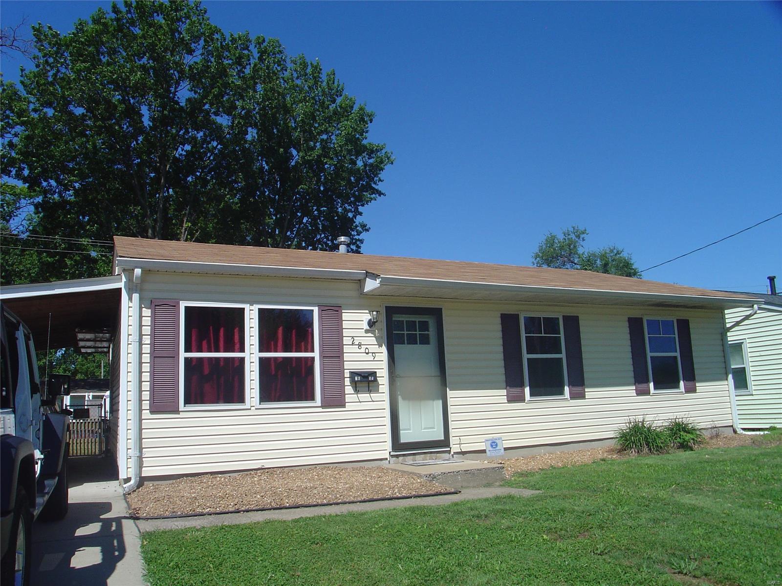 2809 Maryville Road Granite City, IL 62040 - Photo 2 of 22 Gallery Image 2