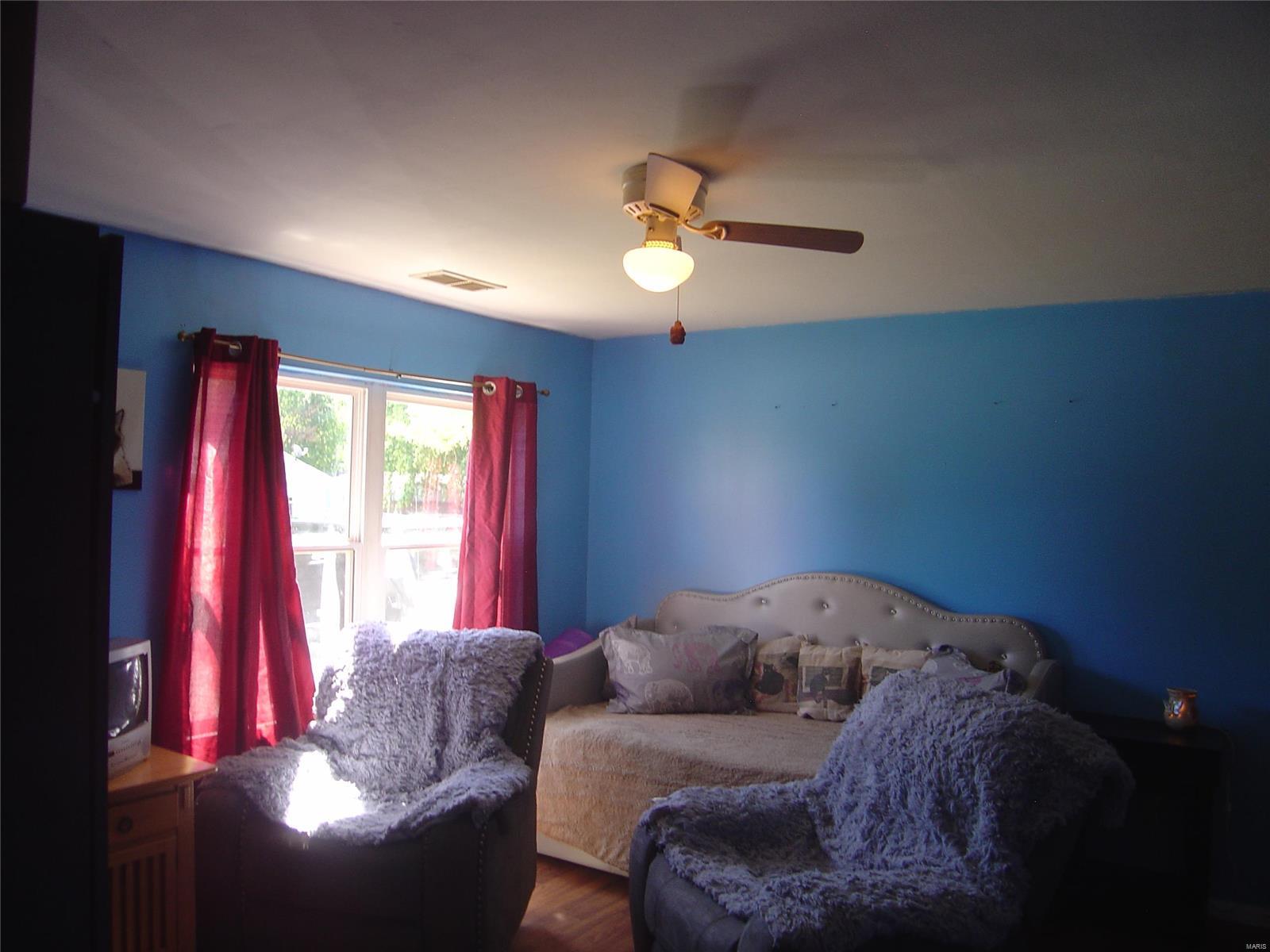 2809 Maryville Road Granite City, IL 62040 - Photo 13 of 22 Gallery Image 13