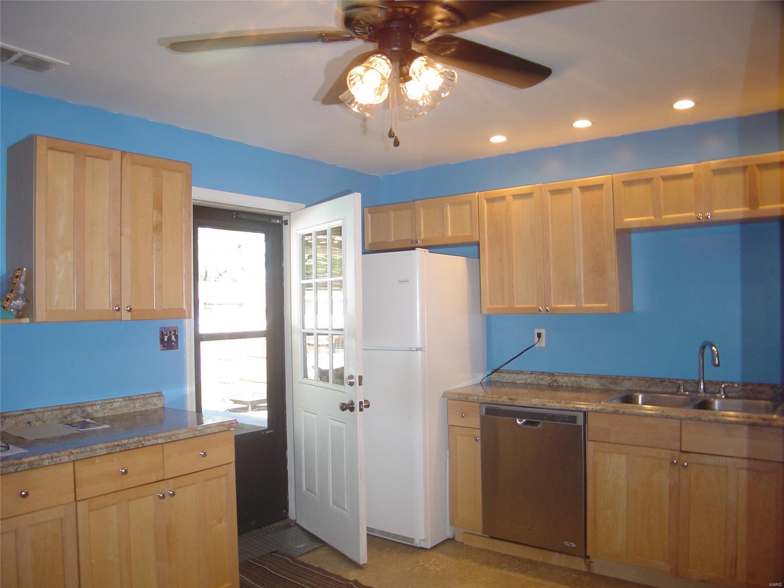 2809 Maryville Road Granite City, IL 62040 - Photo 14 of 22 Gallery Image 14