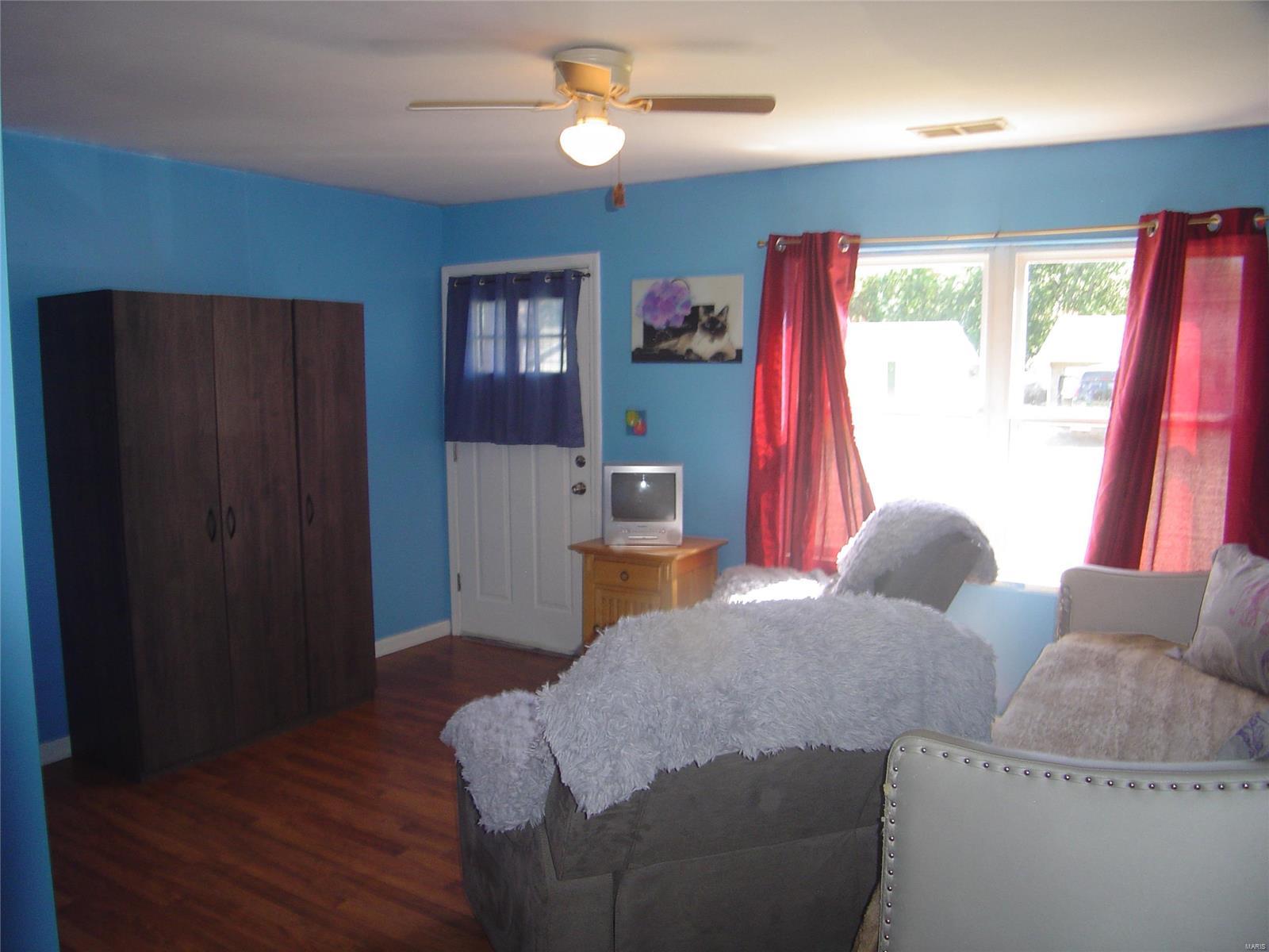 2809 Maryville Road Granite City, IL 62040 - Photo 16 of 22 Gallery Image 16