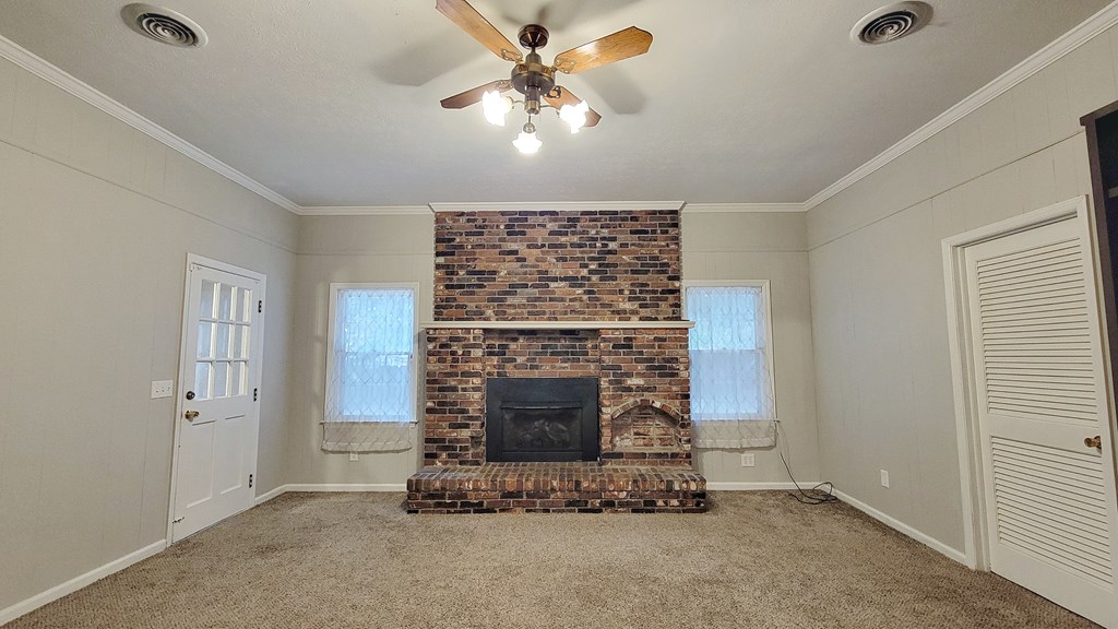 5552 Perry Avenue Columbus, GA 31909 - Photo 7 of 14 a living room with fireplace