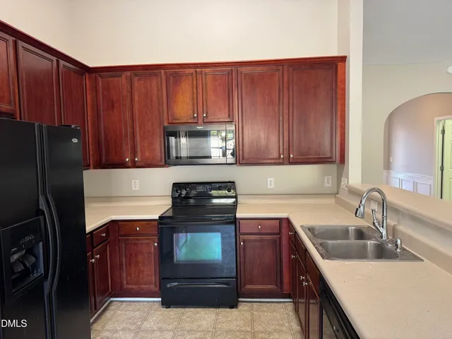 a view of a walk in closet