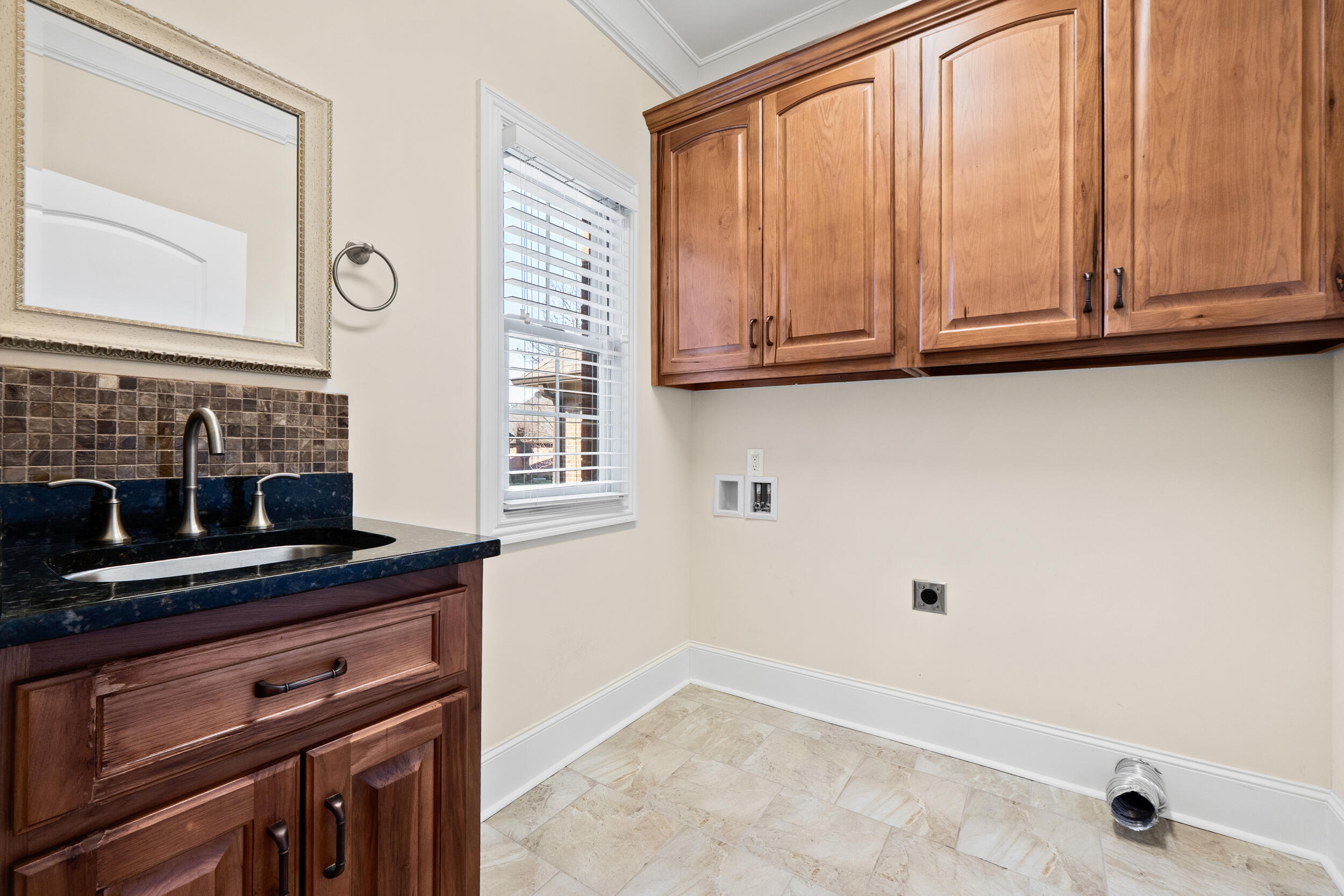 8982 Rostis Lane Chattanooga, TN 37421 - Photo 23 of 30 Laundry Room