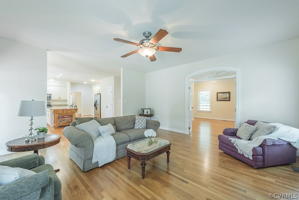 11710 Taplow Road Midlothian, VA 23112 - Photo 20 of 48 a living room with furniture