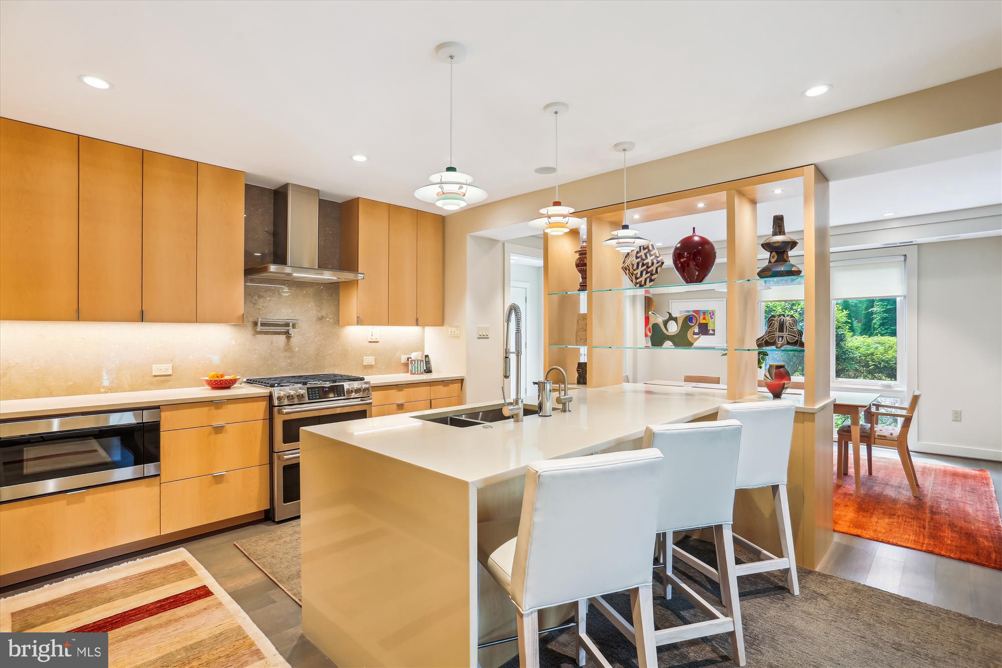 9517 Starmont Road Bethesda, MD 20817 - Photo 2 of 65 Outstanding European-Styled Chefs Kitchen