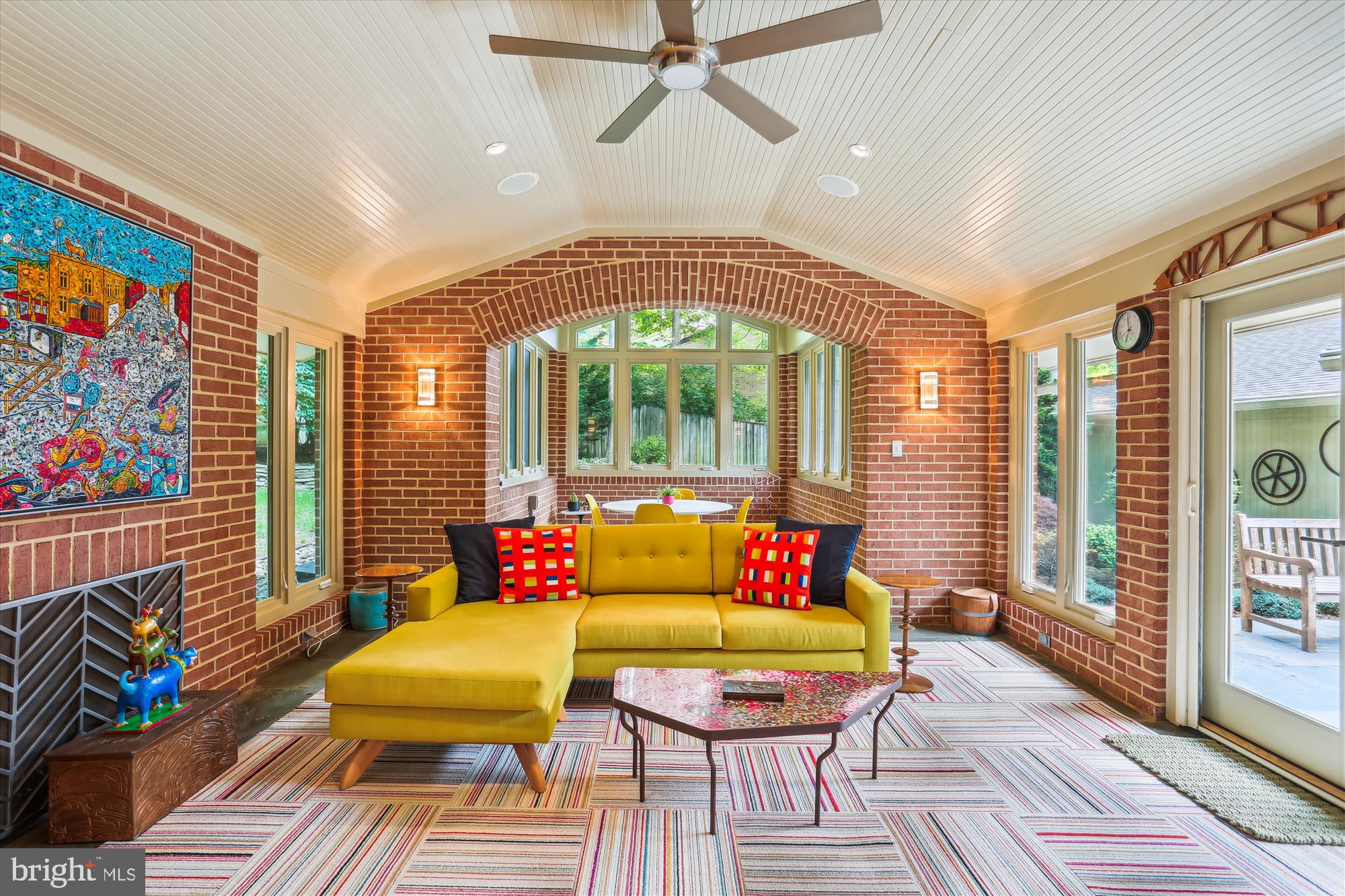 9517 Starmont Road Bethesda, MD 20817 - Photo 24 of 65 Versatile Heated Sunroom