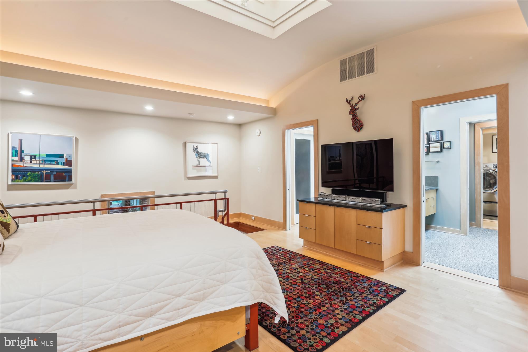 9517 Starmont Road Bethesda, MD 20817 - Photo 35 of 65 Generous Primary Bedroom Suite