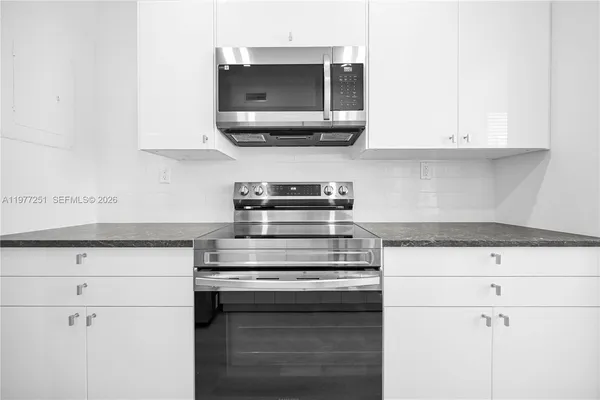 $2,200 | 250 180th Drive, Unit 554, Sunny Isles Beach, FL 33160