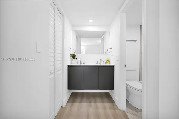 $2,200 | 250 180th Drive, Unit 554, Sunny Isles Beach, FL 33160