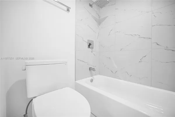 $2,200 | 250 180th Drive, Unit 554, Sunny Isles Beach, FL 33160