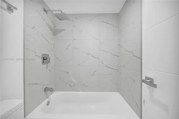 $2,200 | 250 180th Drive, Unit 554, Sunny Isles Beach, FL 33160