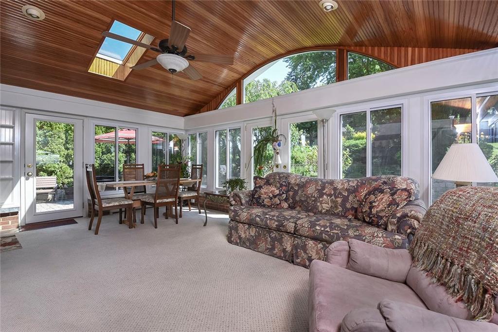 50 Bellview Circle McKees Rocks, PA 15136 - Photo 23 of 24 Even sky lights here!