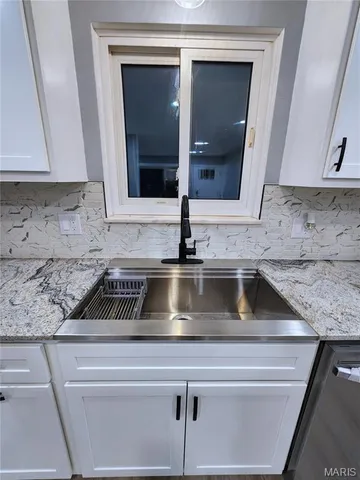 $289,900 | 5211 Hunning Road, High Ridge, MO 63049