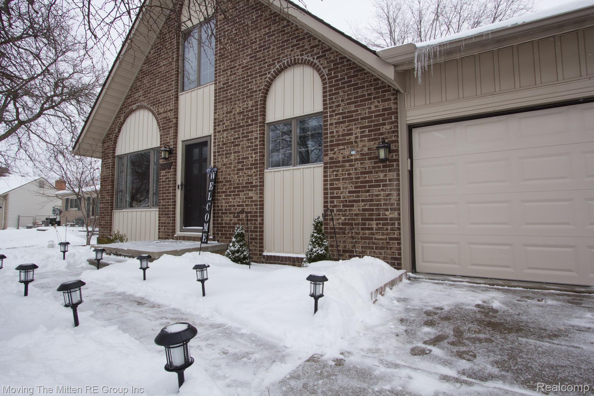 1525 Rustic Ridge Road Canton, MI 48188 - Photo 36 of 37 IMG_9231.jpg