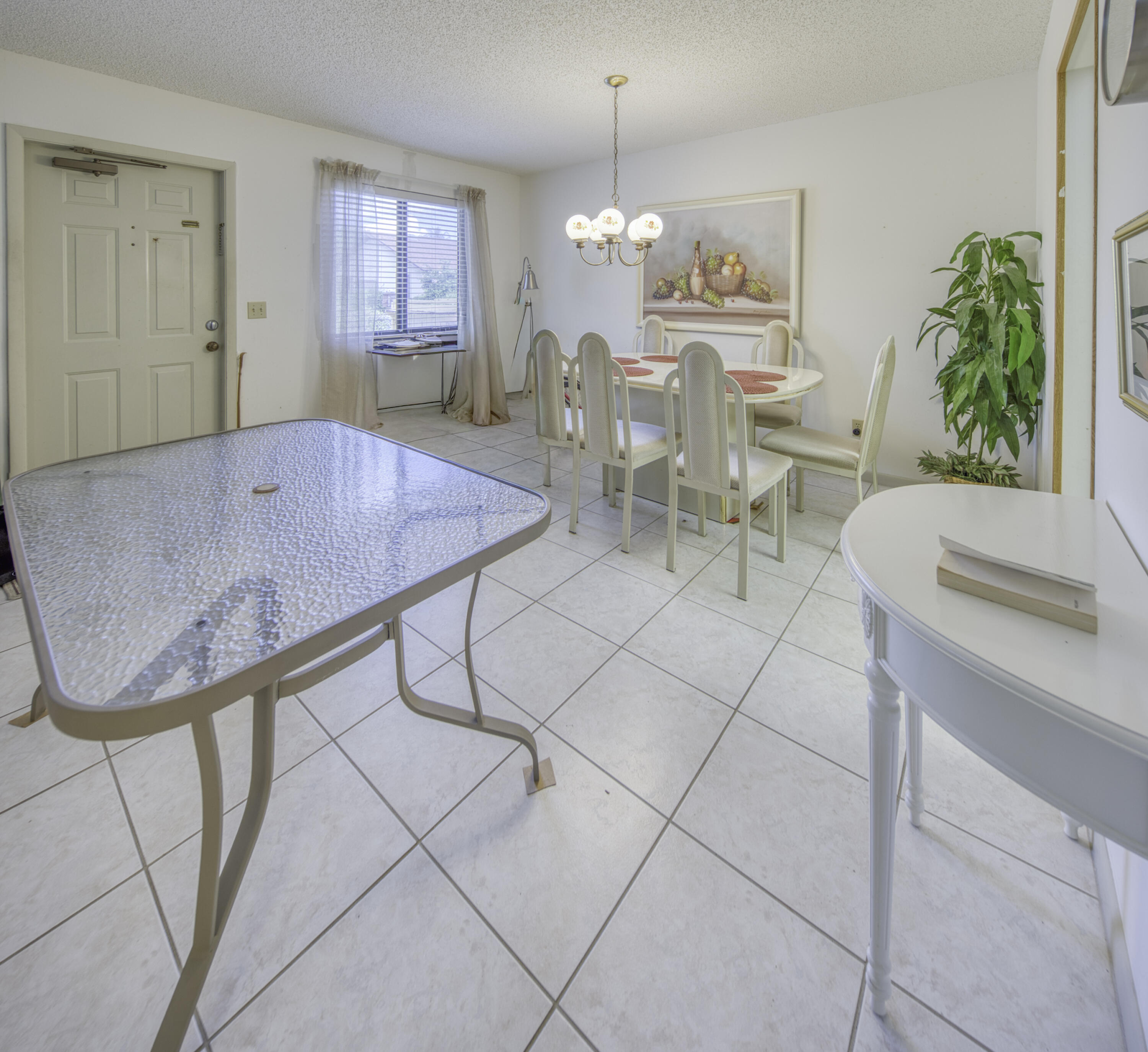 815 Andrew Redding Road, Unit 302 Lantana, FL 33462 - Photo 9 of 13 4R7A1990_hdr_panorama