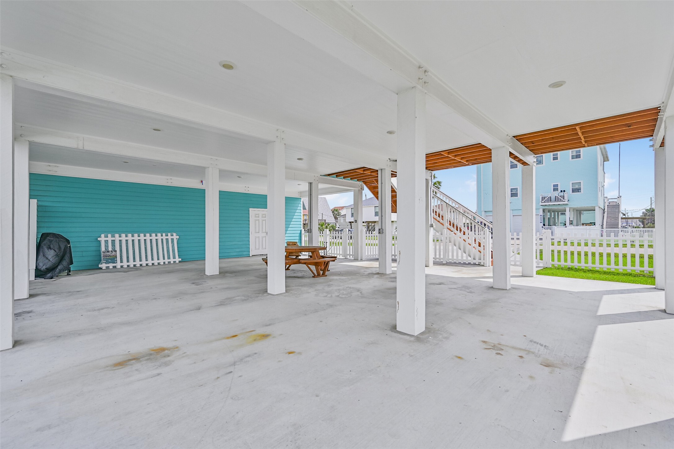 16630 Jean Lafitte Road Galveston, TX 77554 - Photo 44 of 49