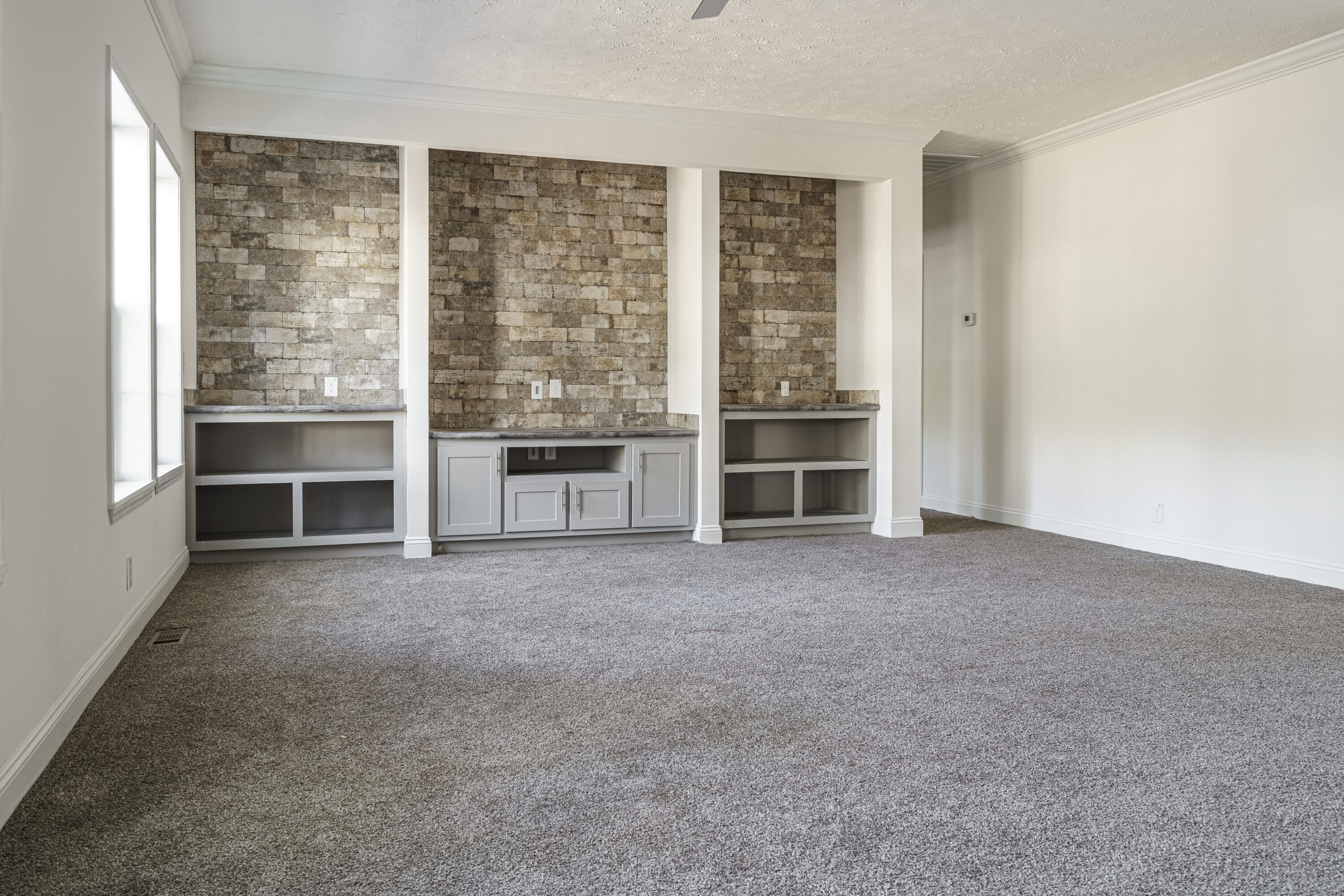 317 Churchill Road Walterboro, SC 29488 - Photo 13 of 40 Greatroom