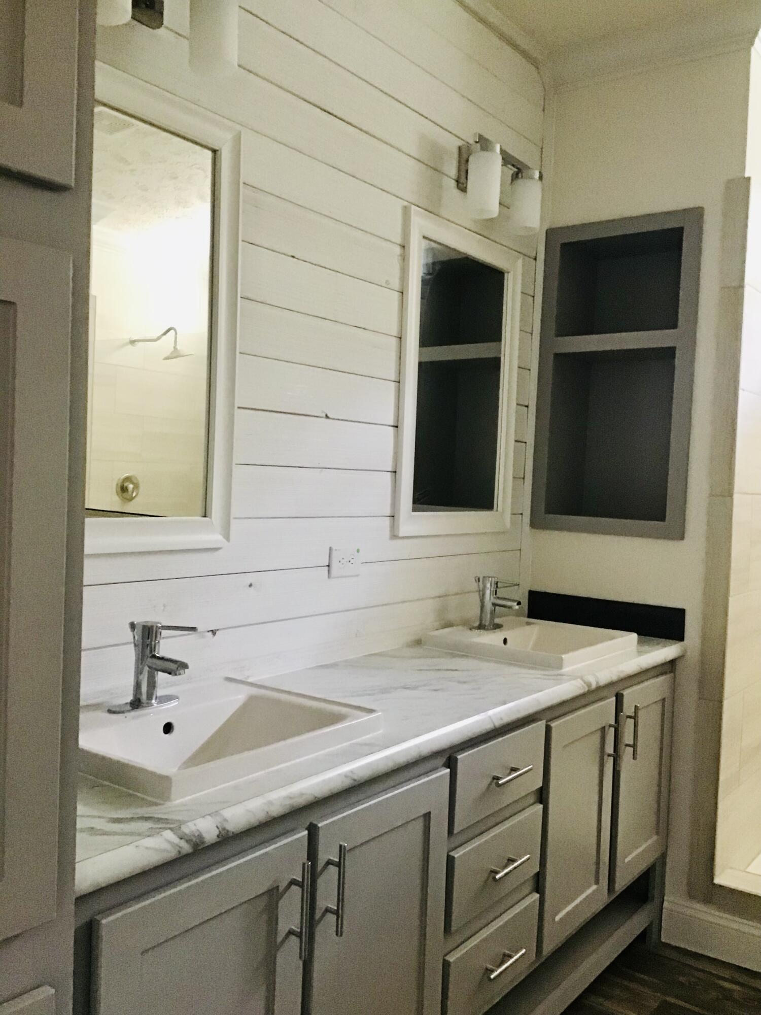 317 Churchill Road Walterboro, SC 29488 - Photo 21 of 40 Master Bathroom