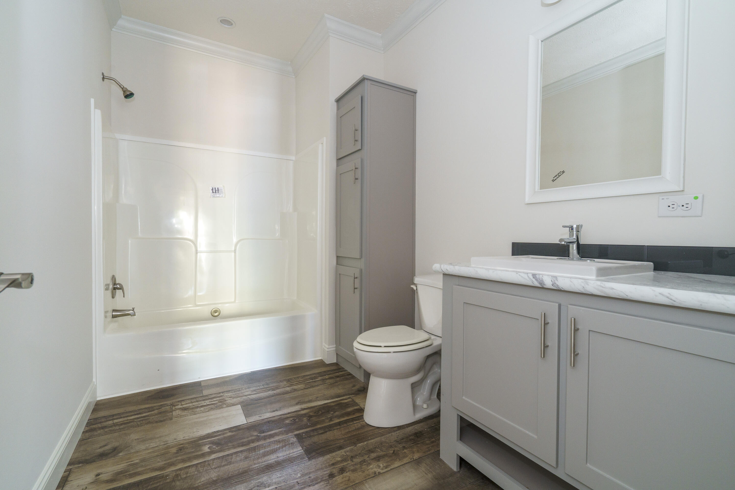 317 Churchill Road Walterboro, SC 29488 - Photo 37 of 40 Second Bath