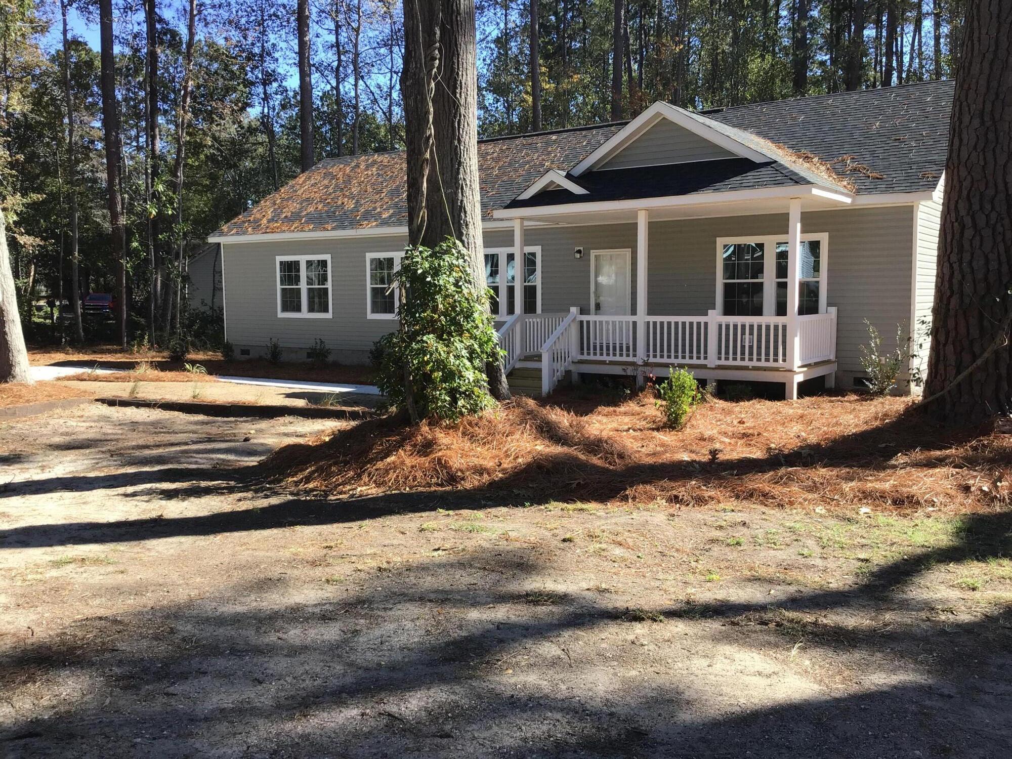 317 Churchill Road Walterboro, SC 29488 - Photo 7 of 40 Front Yard