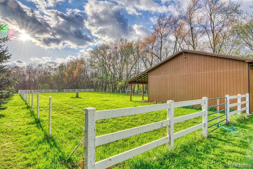 16556 Dutton Road Gregory, MI 48137 - Photo 65 of 71 Gallery Image 65