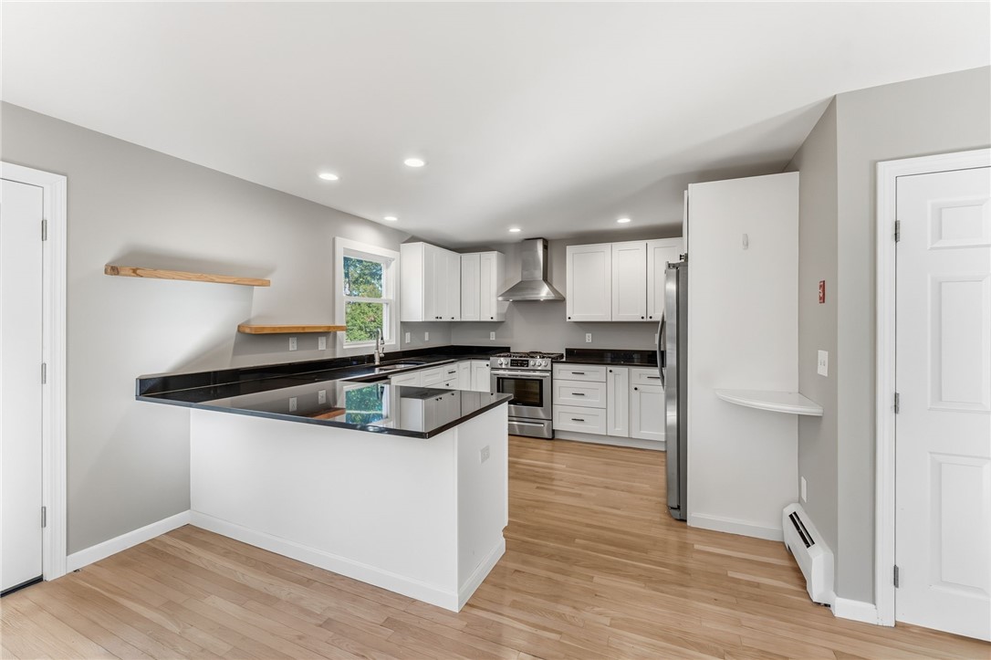 22 Cole Street Jamestown, RI 02835 - Photo 14 of 35