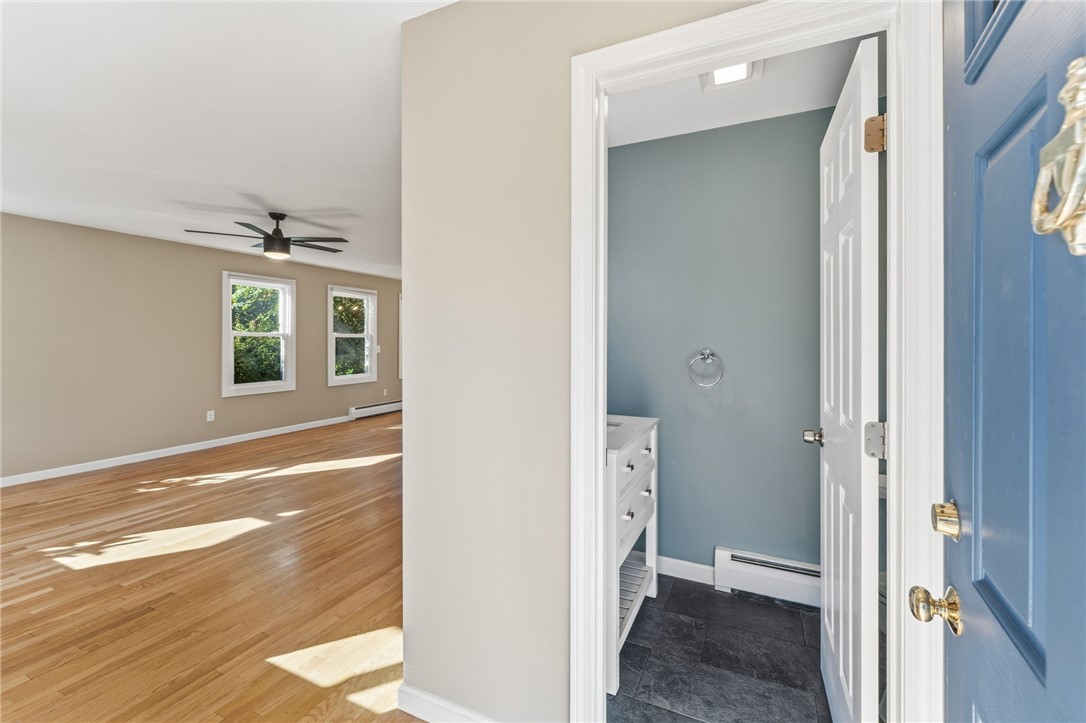 22 Cole Street Jamestown, RI 02835 - Photo 16 of 35