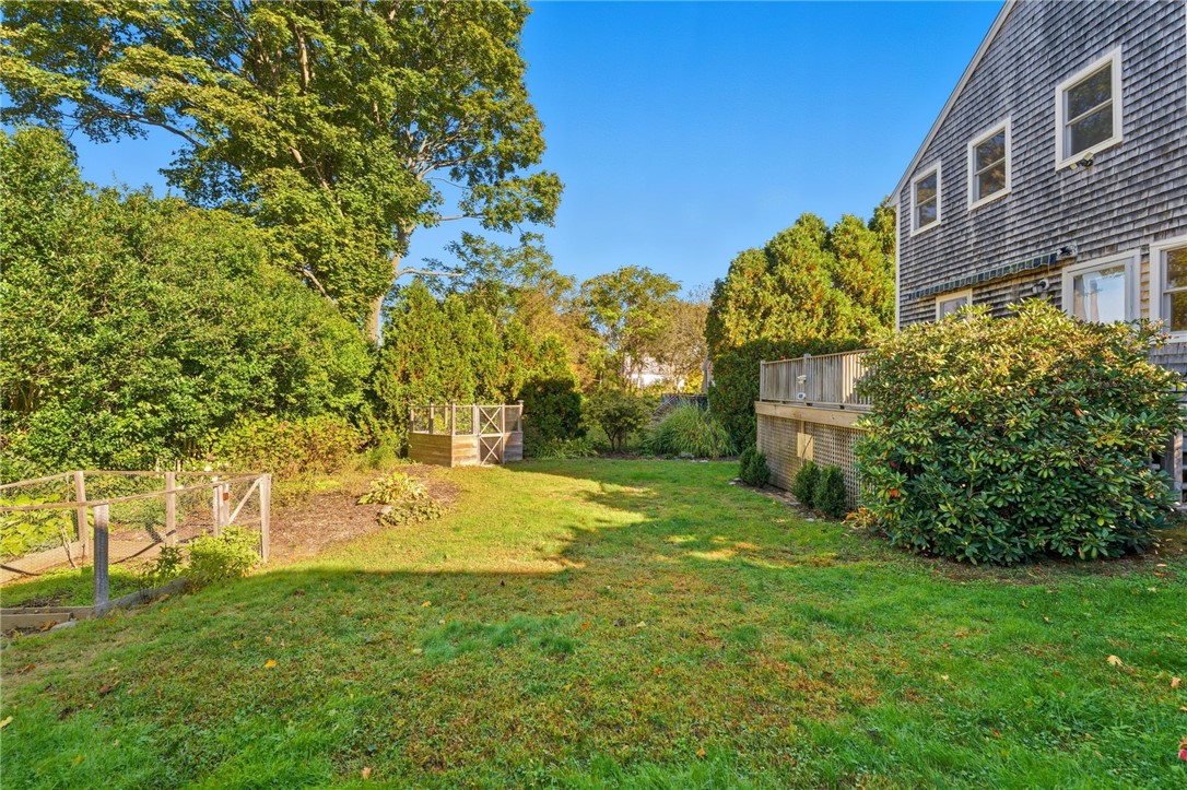 22 Cole Street Jamestown, RI 02835 - Photo 5 of 35