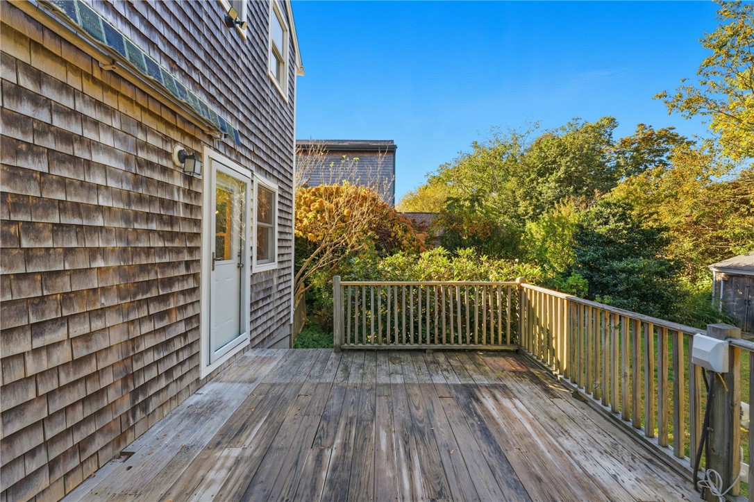 22 Cole Street Jamestown, RI 02835 - Photo 6 of 35