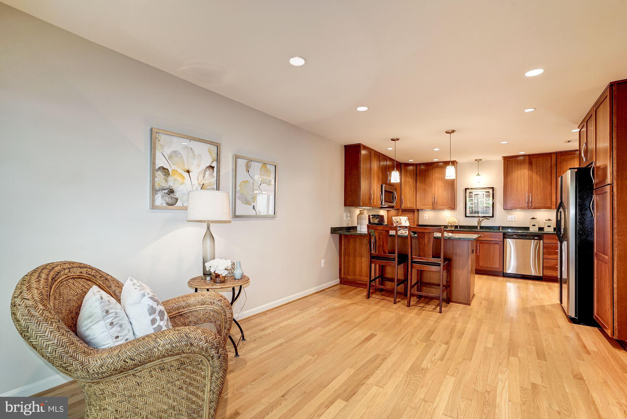 2429 Glade Bank Way Reston, VA 20191 - Photo 11 of 69