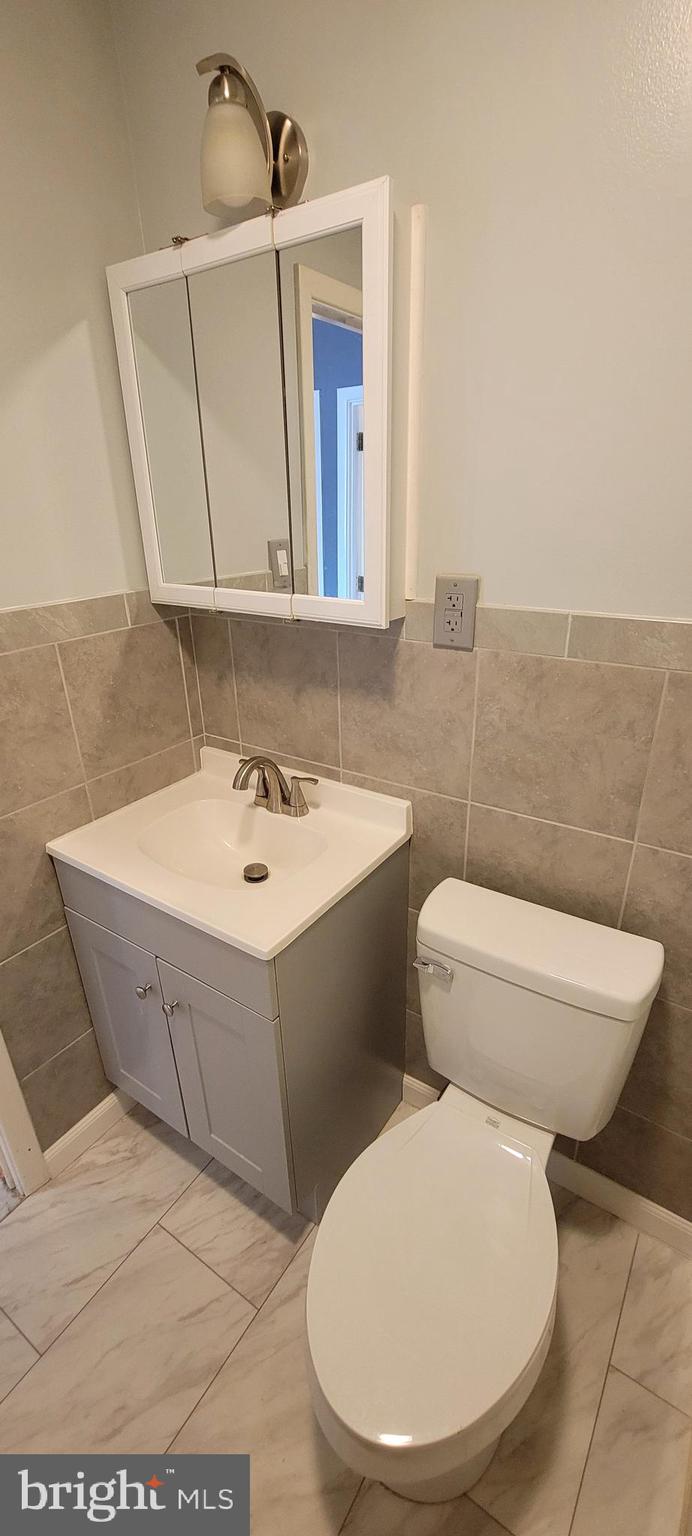 7828 Hasbrook Avenue Philadelphia, PA 19111 - Photo 8 of 11