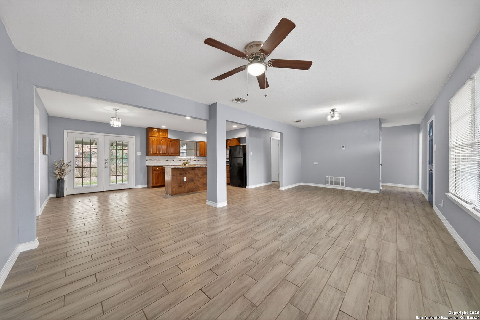 4531 Eisenhauer Road San Antonio, TX 78218 - Photo 11 of 35