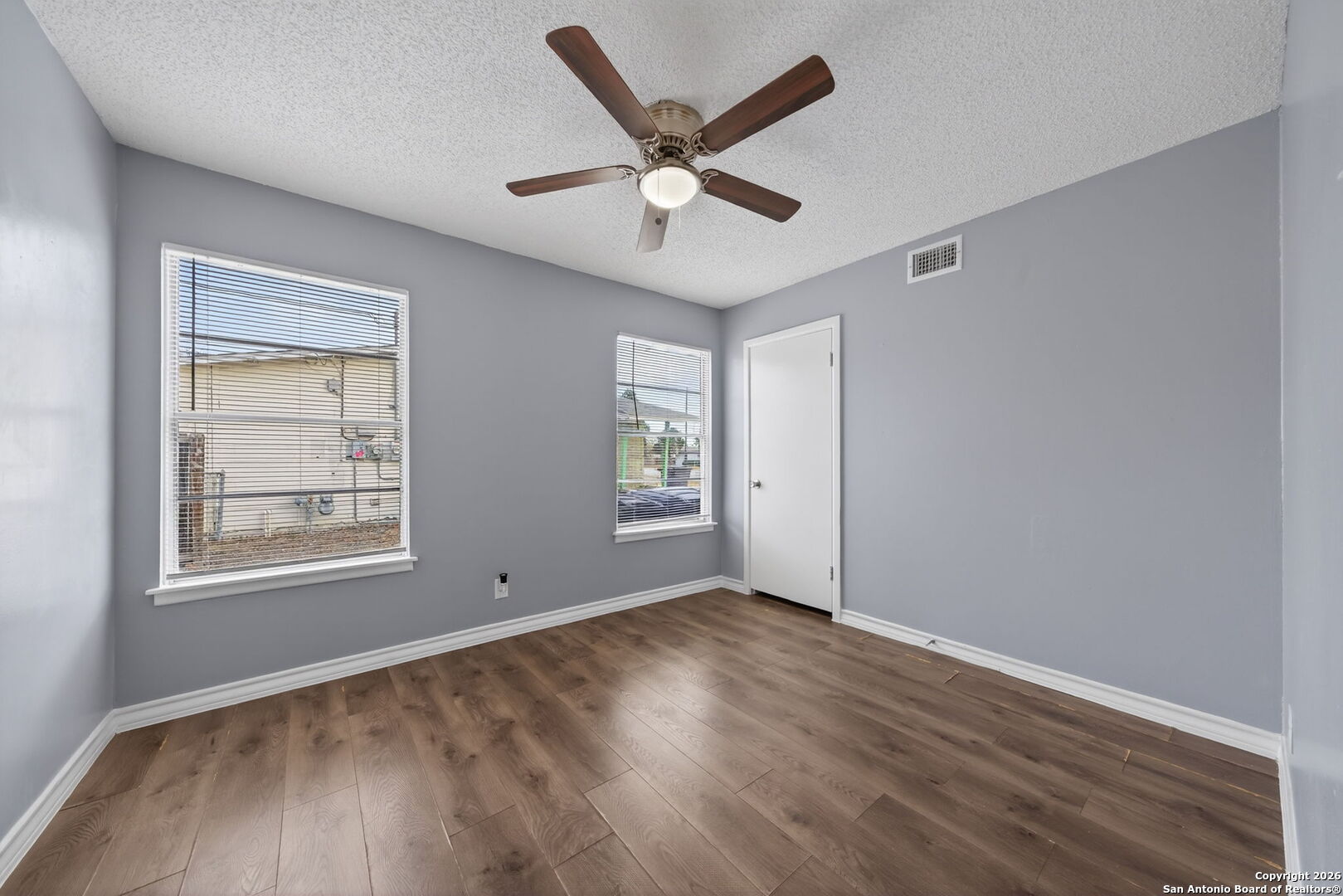 4531 Eisenhauer Road San Antonio, TX 78218 - Photo 26 of 35