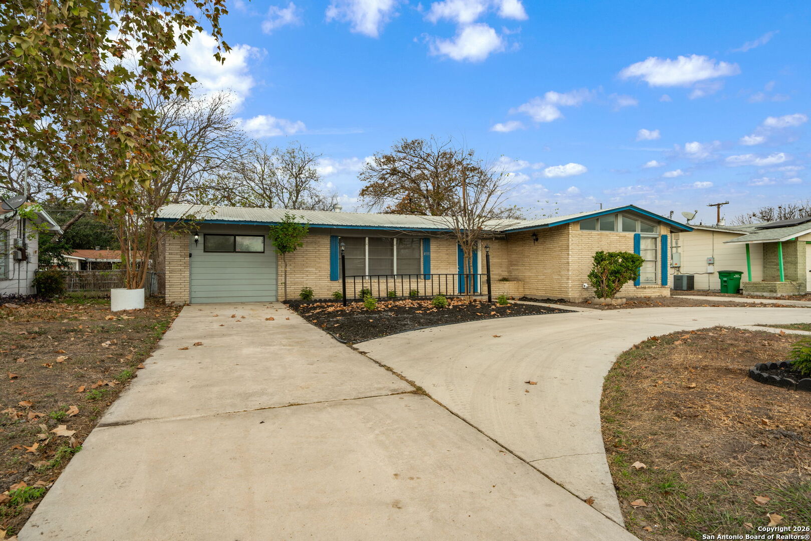 4531 Eisenhauer Road San Antonio, TX 78218 - Photo 3 of 35