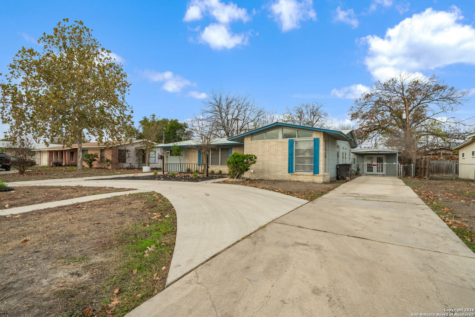 4531 Eisenhauer Road San Antonio, TX 78218 - Photo 4 of 35