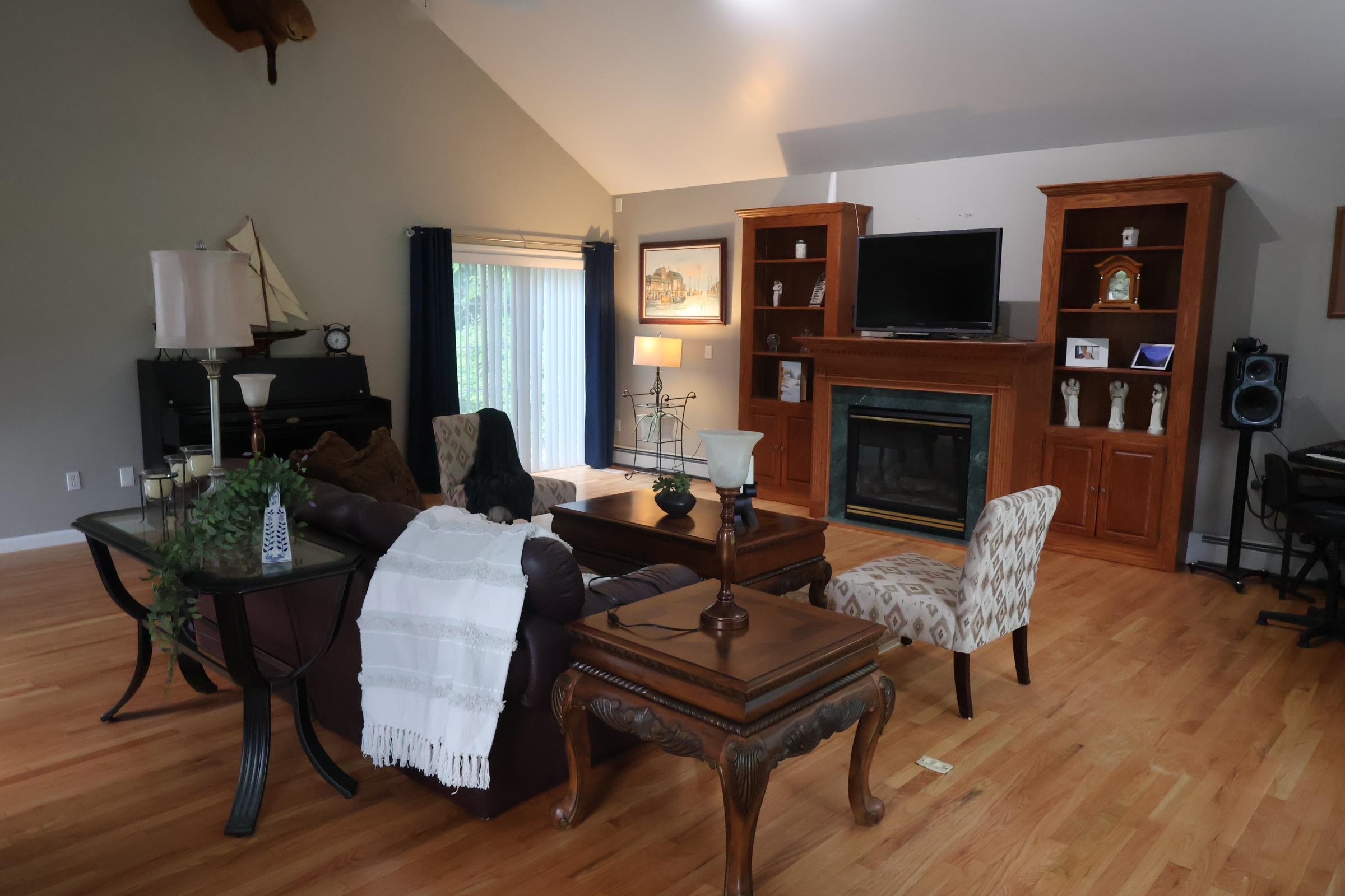 31 Merrill Road Goffstown, NH 03045 - Photo 9 of 59
