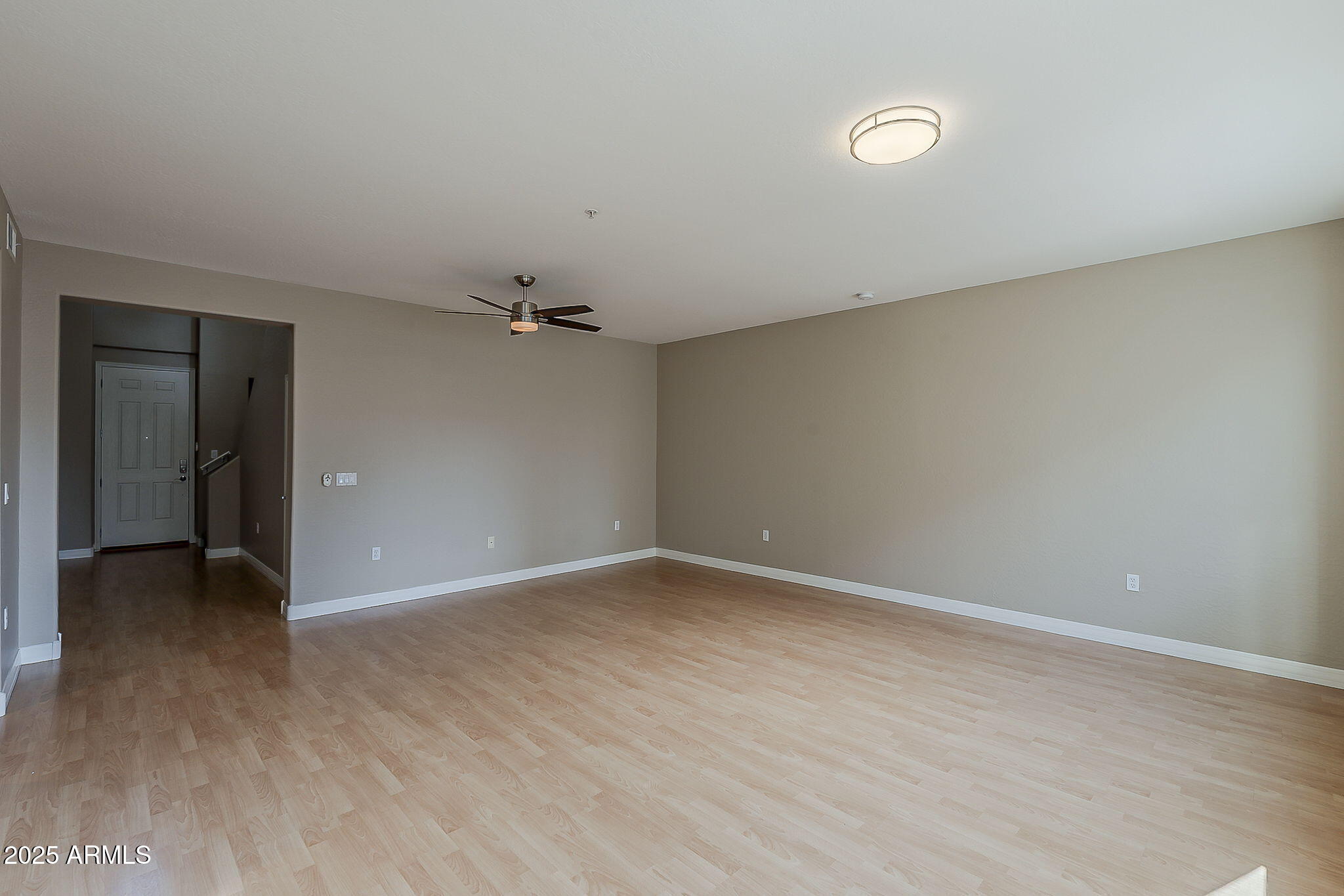 615 East Portland Street, Unit 277 Phoenix, AZ 85004 - Photo 12 of 39 8-web-or-mls-Portland-8