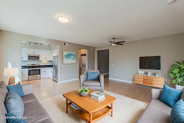 $2,350 | 615 East Portland Street, Unit 277, Phoenix, AZ 85004