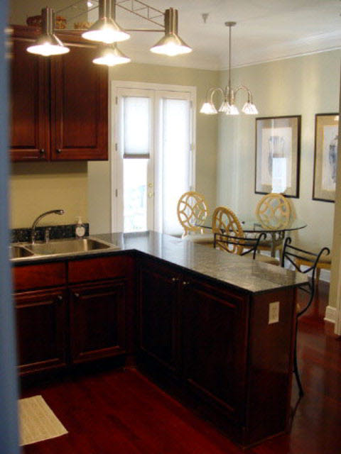 17 Fairhope Court Fairhope, AL 36532 - Photo 5 of 19 Kitchen to breakfast