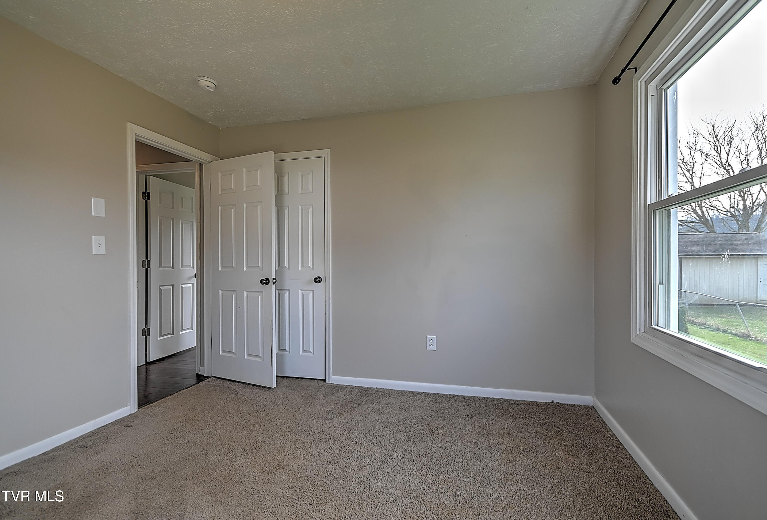8796 Rich Valley Road Bristol, VA 24202 - Photo 17 of 33 8796 Rich Valley CS-23