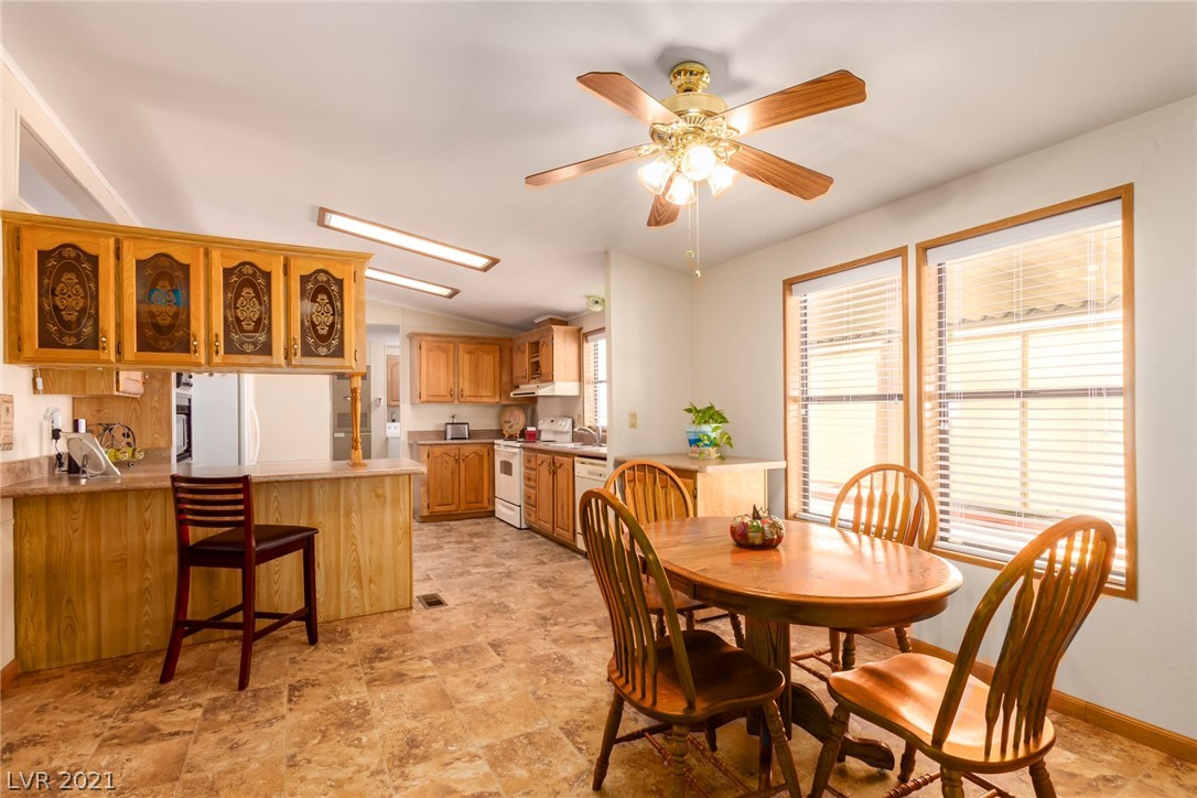 2006 Roberts Road Henderson, NV 89002 - Photo 18 of 39 Gallery Image 18