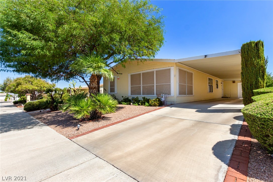 2006 Roberts Road Henderson, NV 89002 - Photo 6 of 39 Gallery Image 6