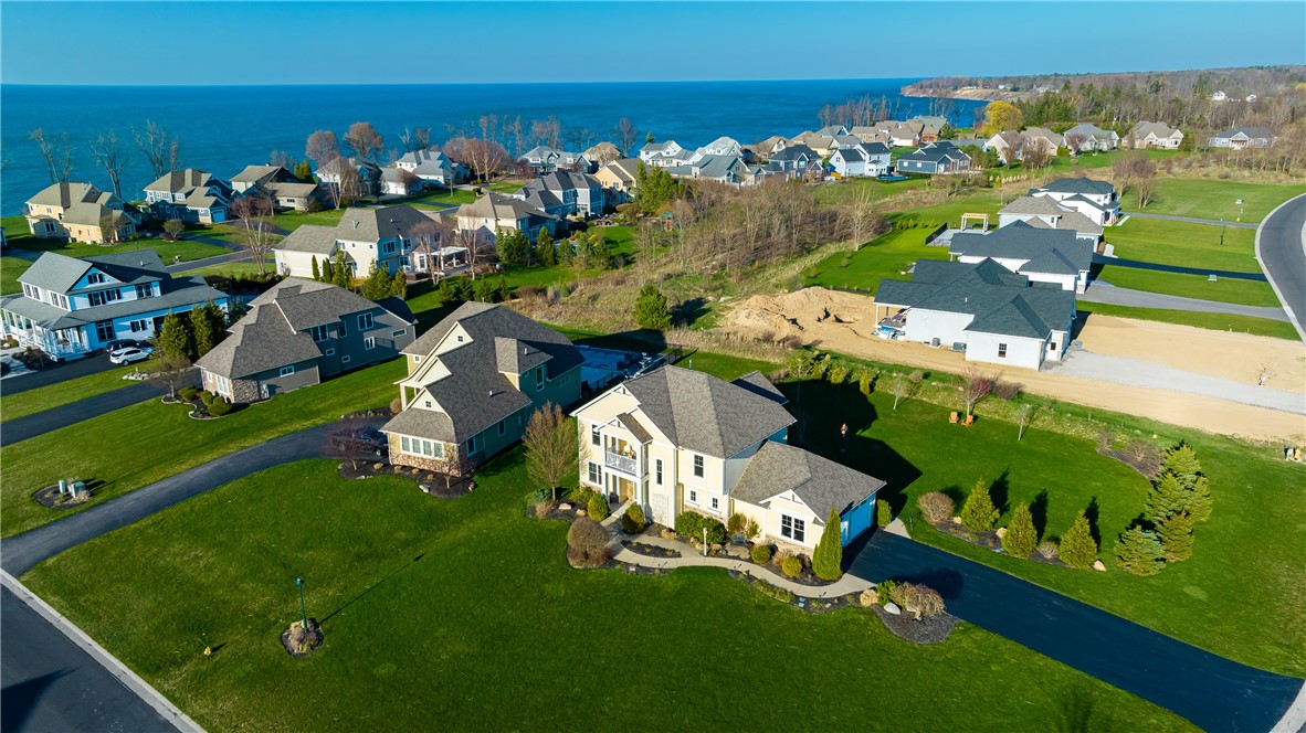 199 Mill Stream Run Webster, NY 14580 - Photo 2 of 50