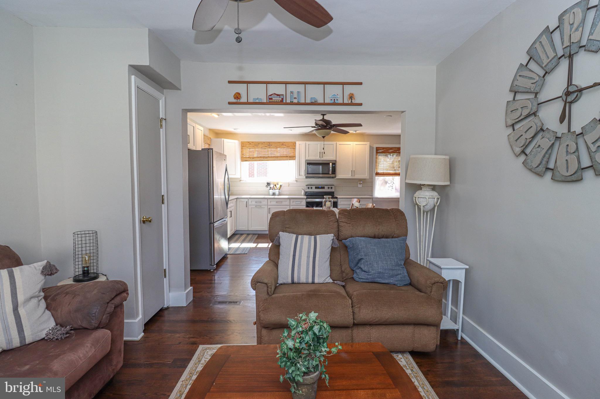 159 Meadow Road Pasadena, MD 21122 - Photo 16 of 56