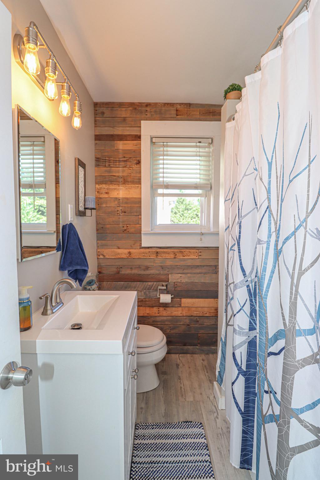 159 Meadow Road Pasadena, MD 21122 - Photo 17 of 56 Main Level Full Bath