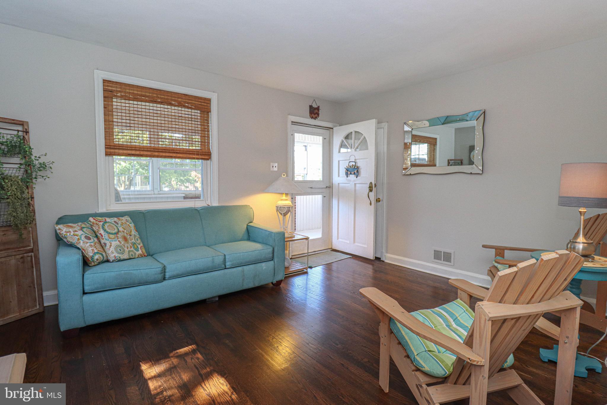 159 Meadow Road Pasadena, MD 21122 - Photo 7 of 56