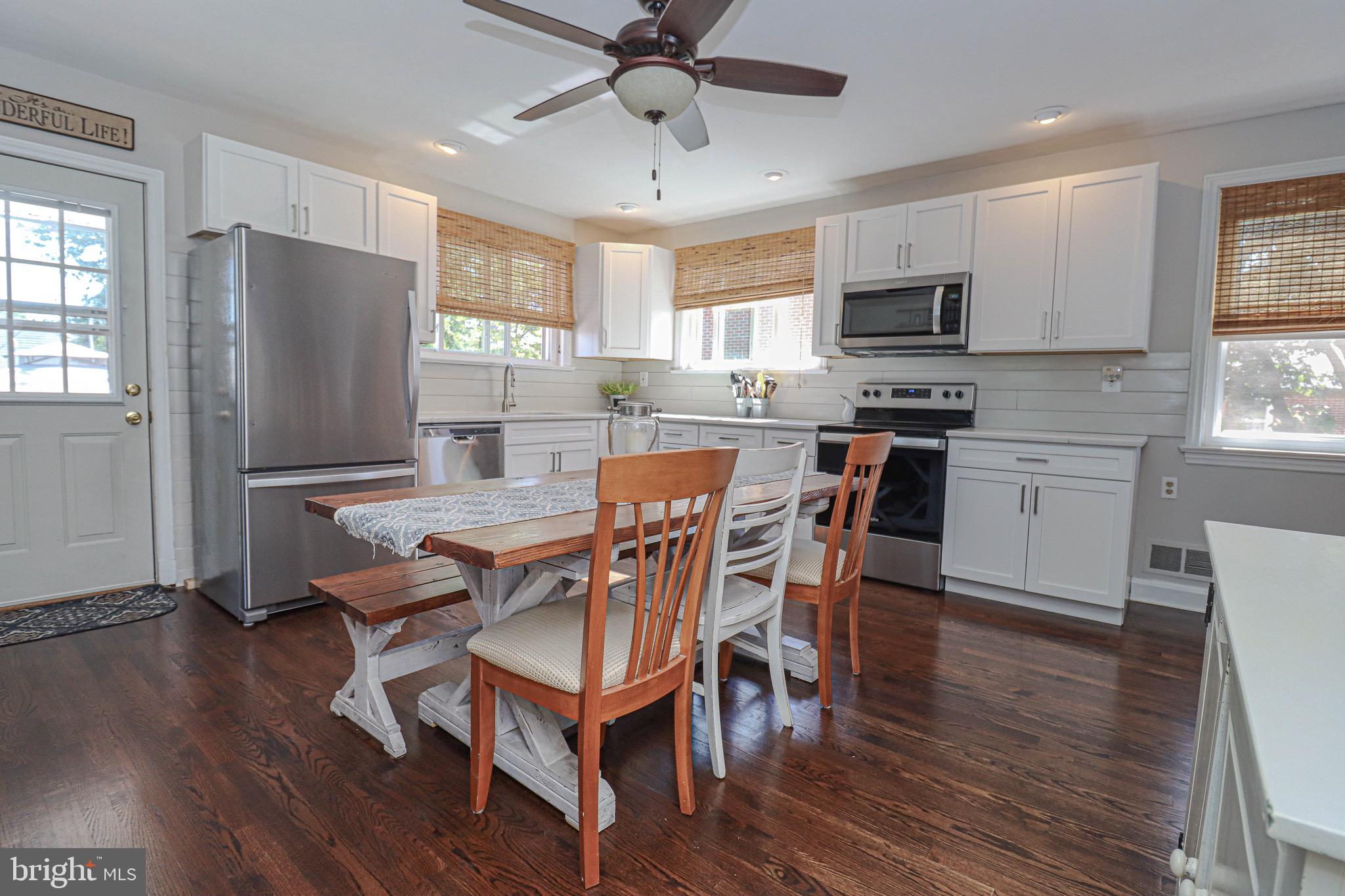 159 Meadow Road Pasadena, MD 21122 - Photo 10 of 56